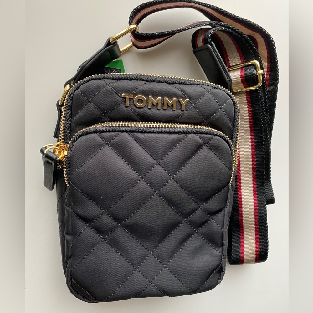Tommy Hilfiger small shoulder bag